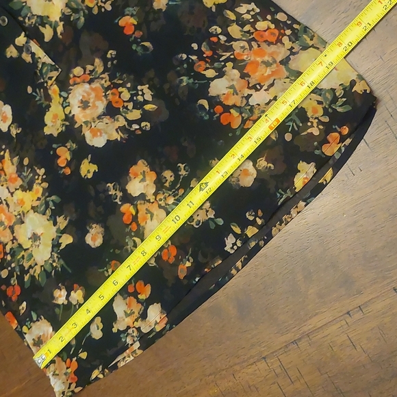 Forever 21 Sheer Floral Button-down Long-sleeved Top - Picture 10 of 13